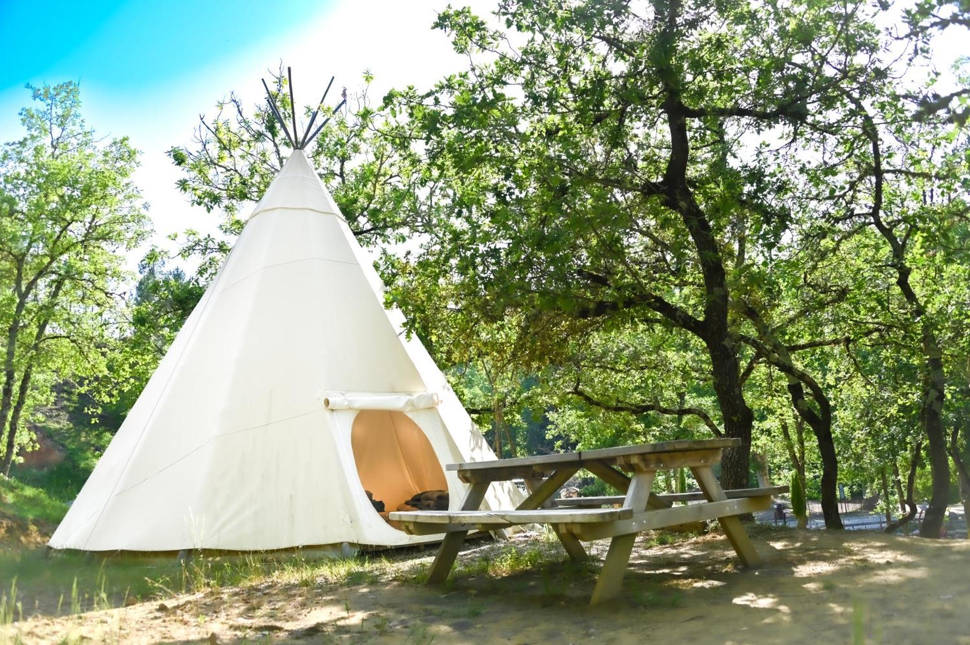 Camping Le Colorado Rustrel Exterior photo