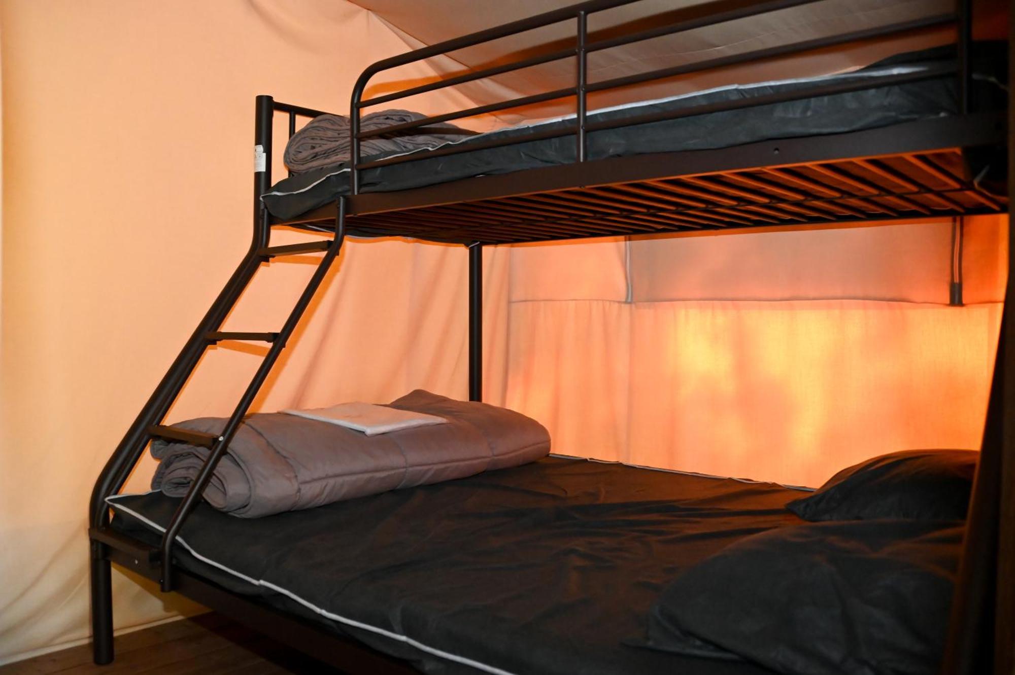 Camping Le Colorado Rustrel Exterior photo