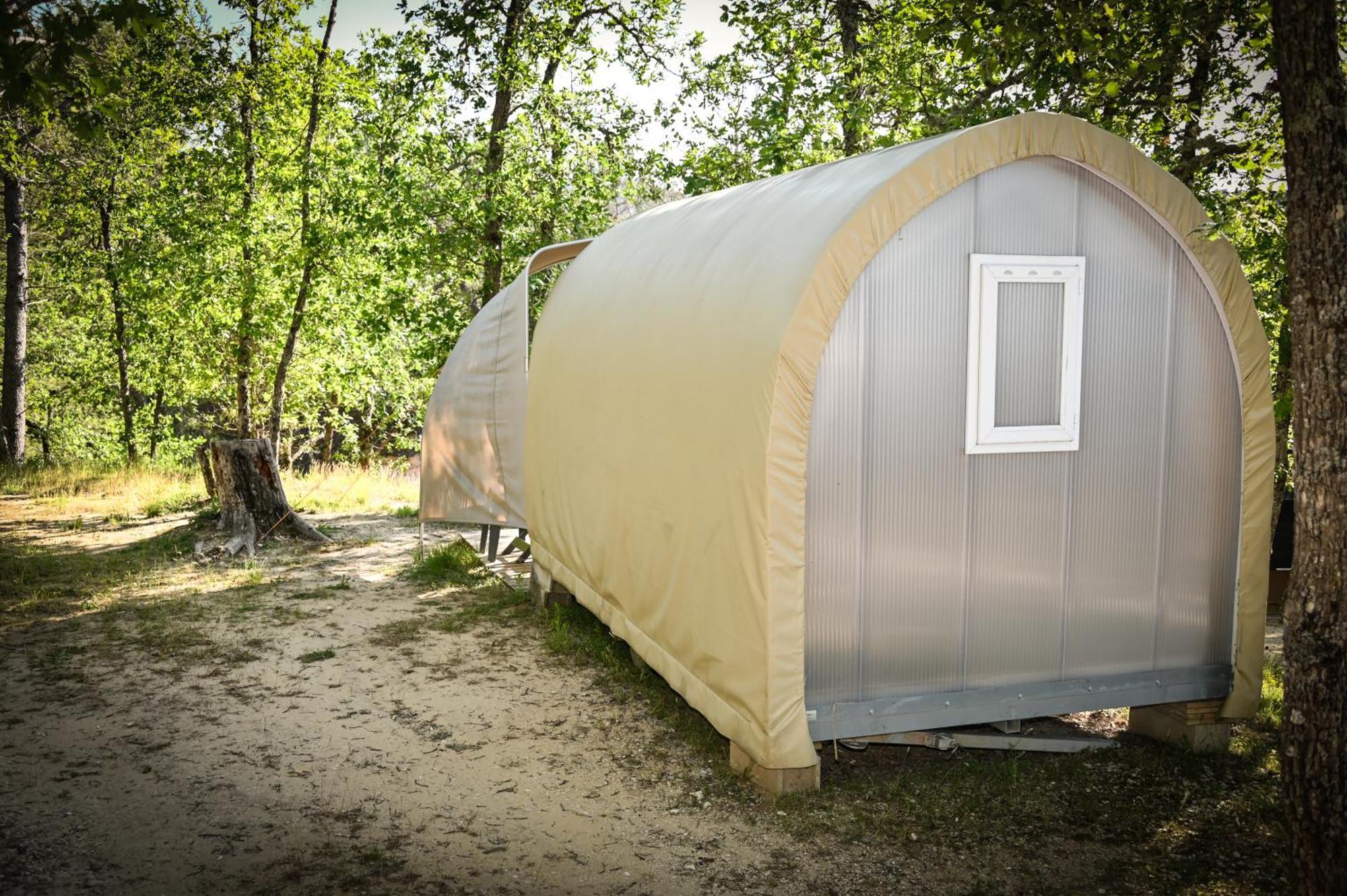 Camping Le Colorado Rustrel Exterior photo