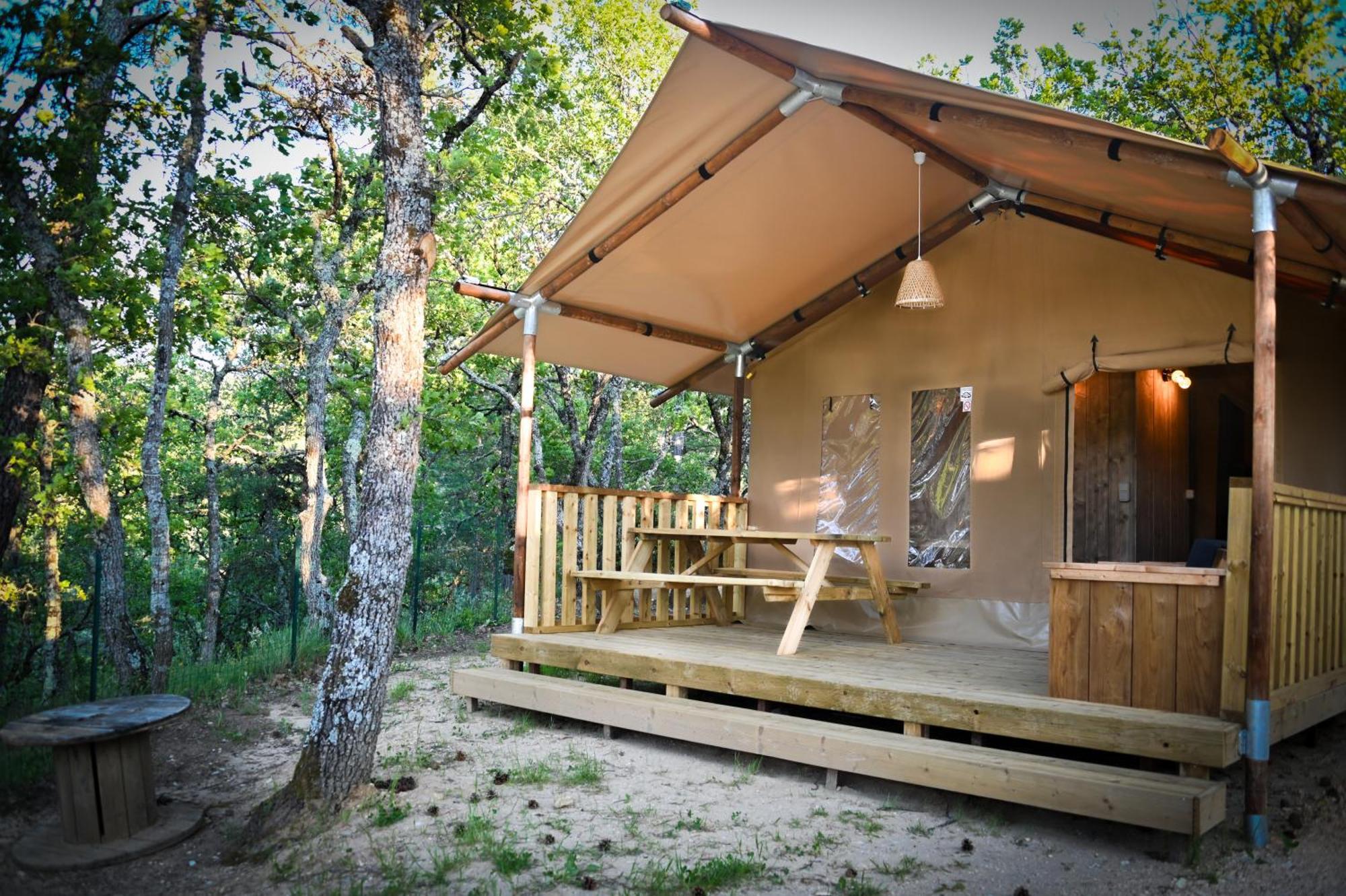 Camping Le Colorado Rustrel Exterior photo