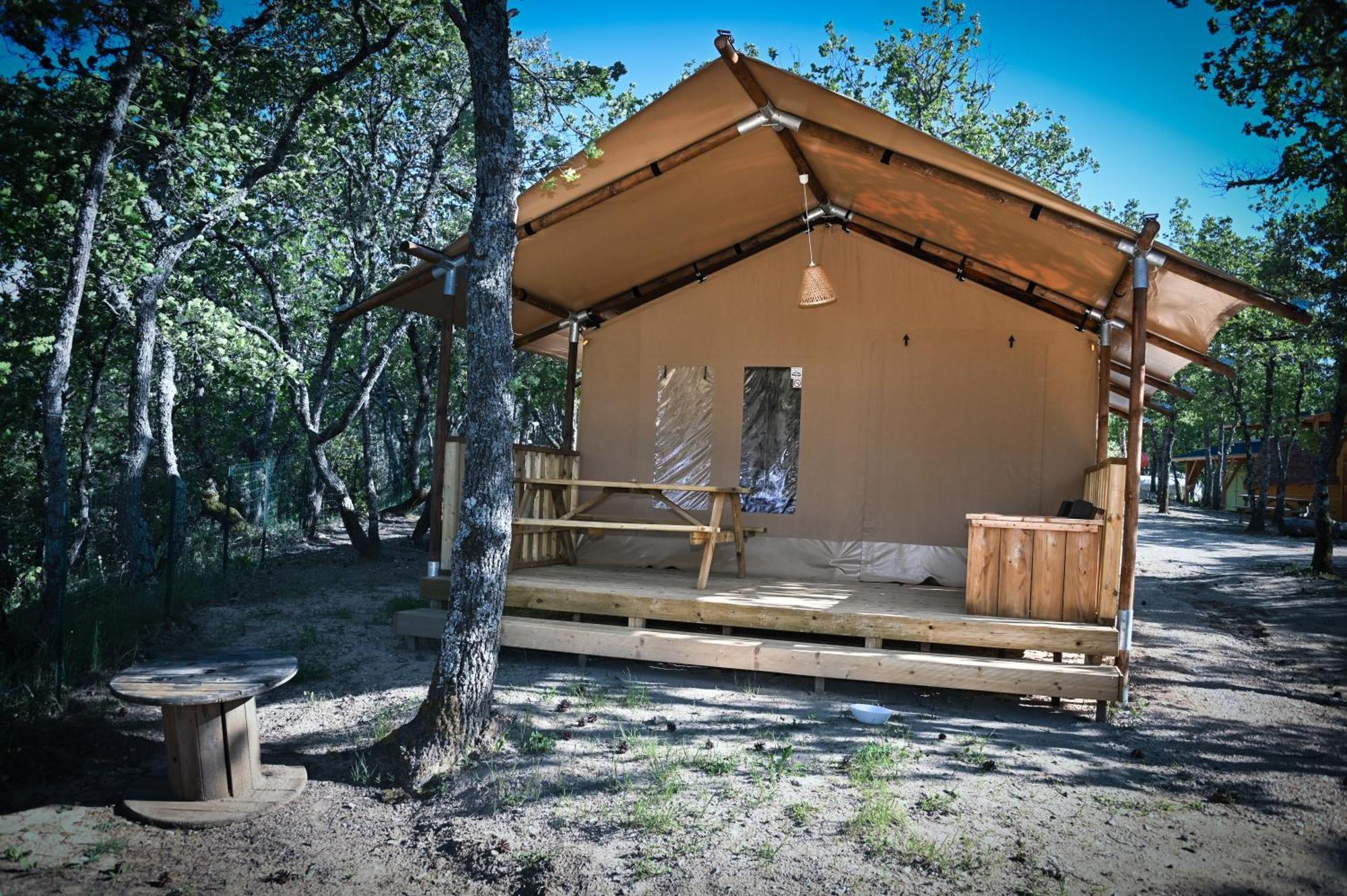 Camping Le Colorado Rustrel Exterior photo