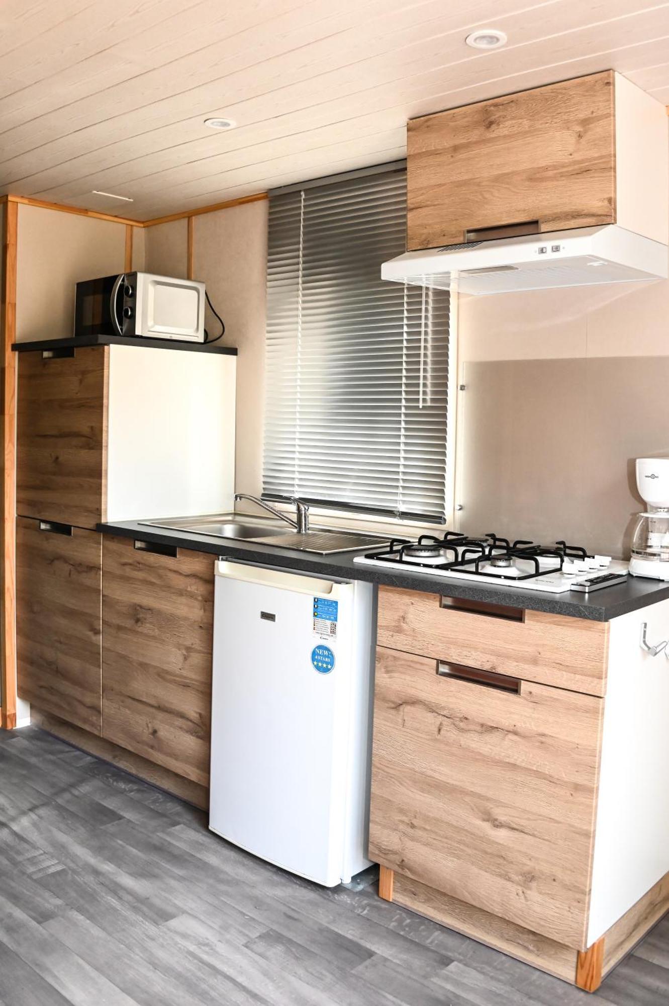 Camping Le Colorado Rustrel Exterior photo