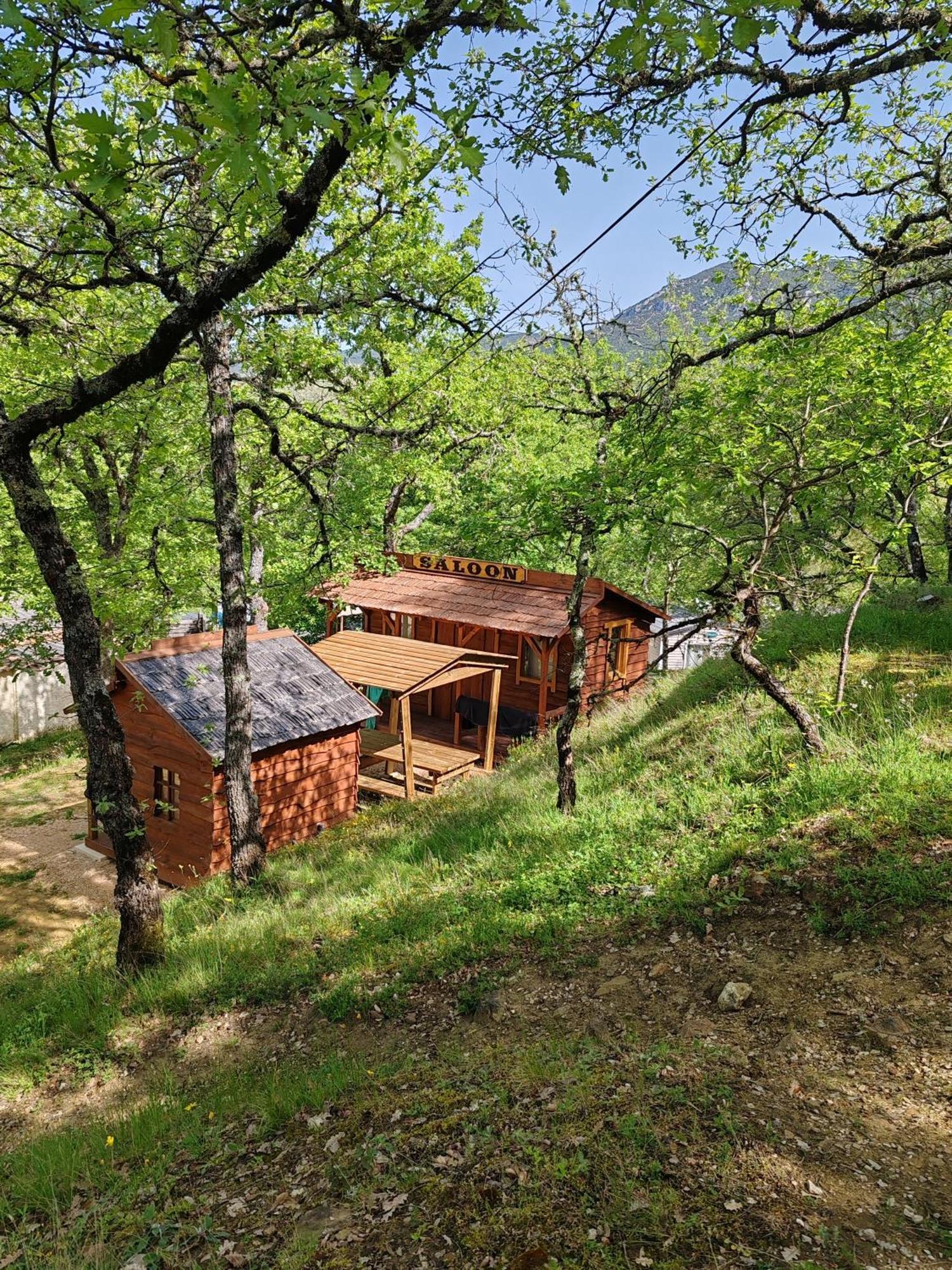 Camping Le Colorado Rustrel Exterior photo